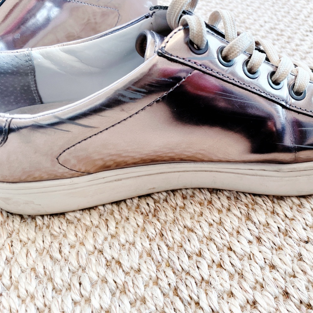Karl Lagerfeld Paris Metallic Sneakers Women’s Size 8 Silver Karl Icon KL61033 - Picture 7 of 7